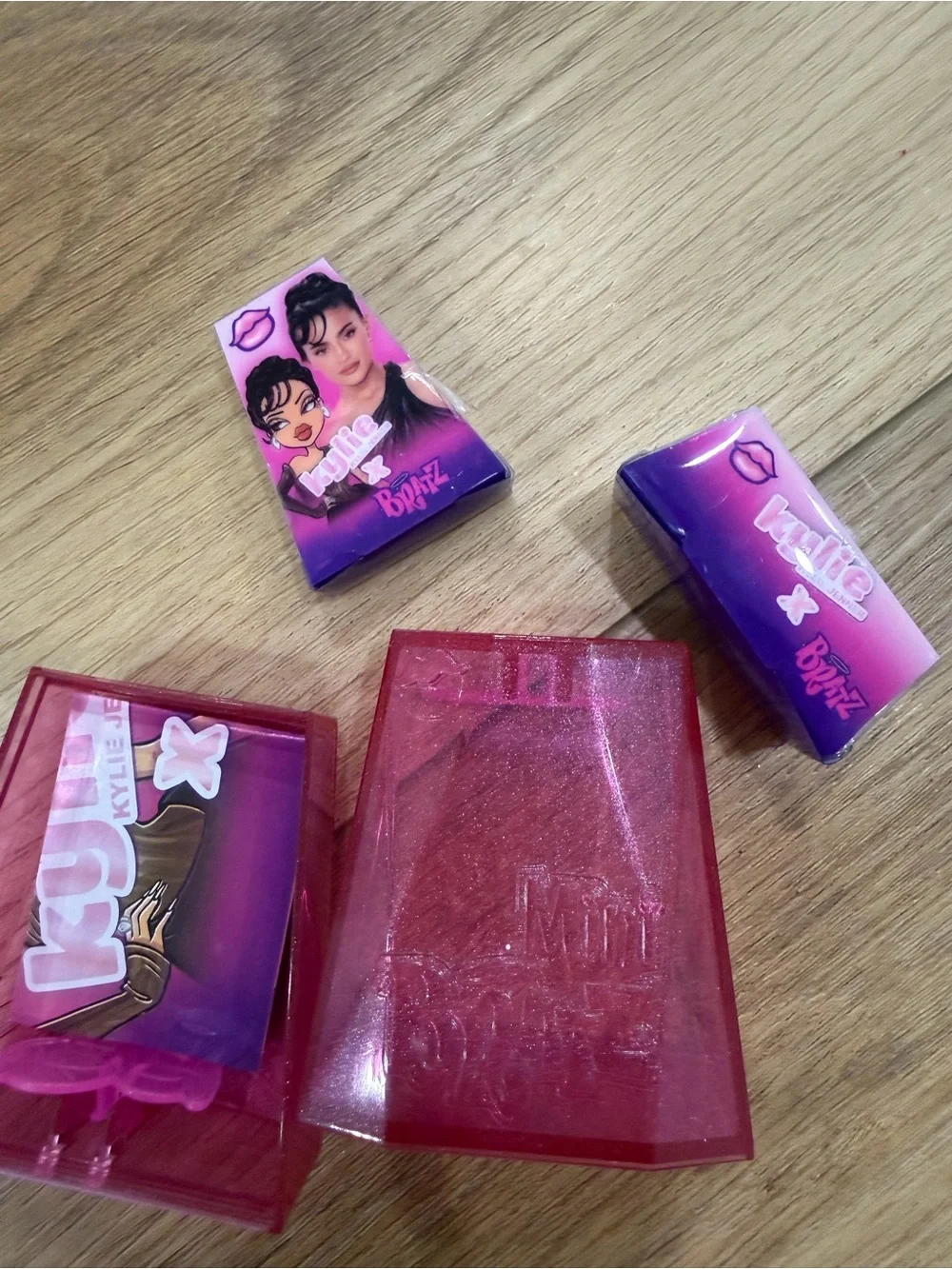 Bratz Pink Playset Accessories - Doll Outfit & Car Pieces